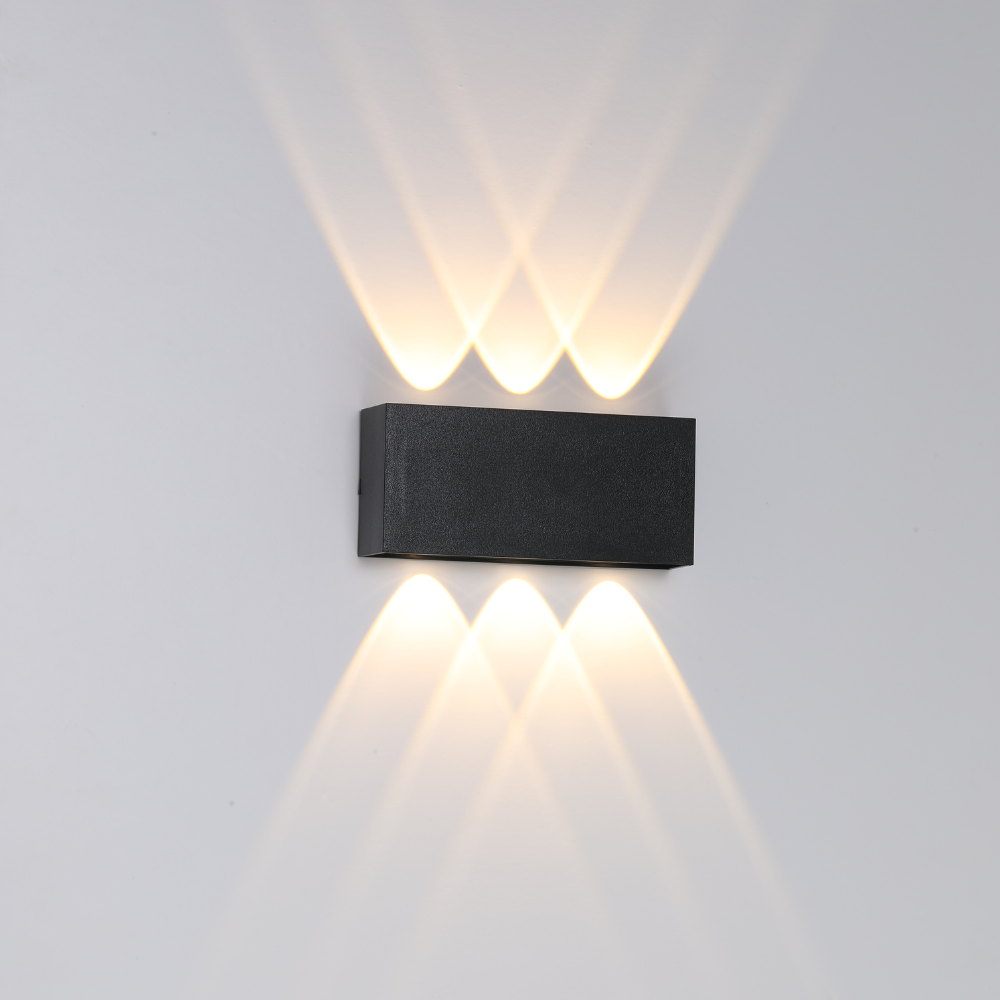 Aplique de Parede LED Retangular 6W 600LM 3000K Preto PVC IP65