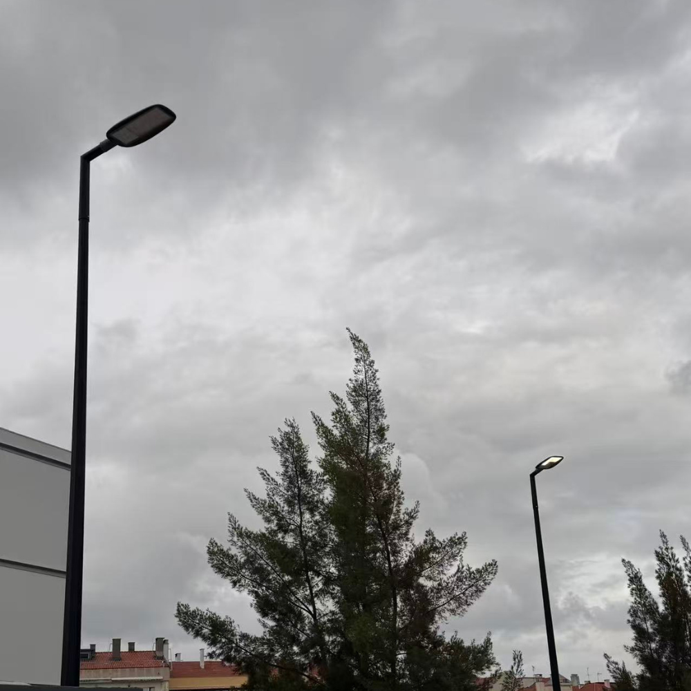 Iluminação Pública Exterior RL02 200W 3000K 20000lm IP65