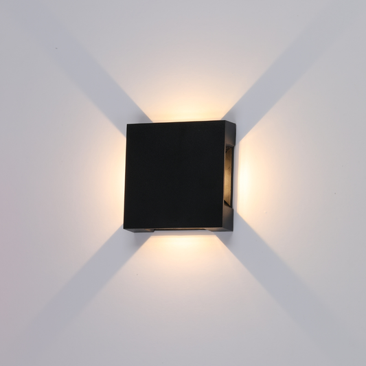 Aplique de Parede LED Quadrado 4W 400LM 3000K Preto PVC IP65 LED7