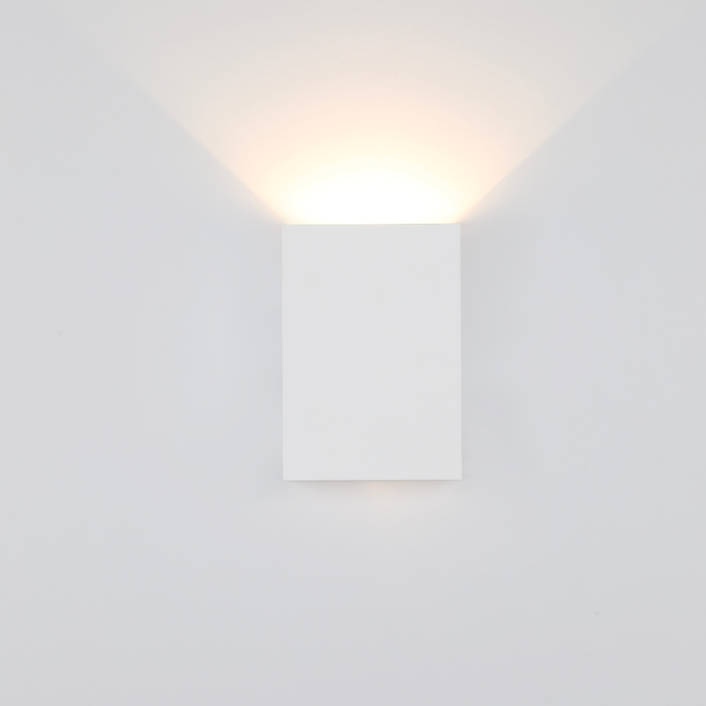 Aplique de Parede LED Retangular 4W 400LM 3000K Branco PVC IP65 LED7